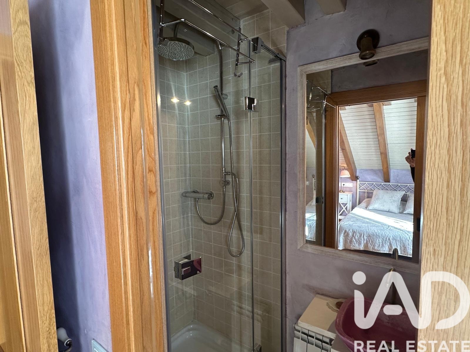 Hus i La Vall de Boi, Lleida, Spanien 4 sovrum, 356 kvm. Nr. 172663
