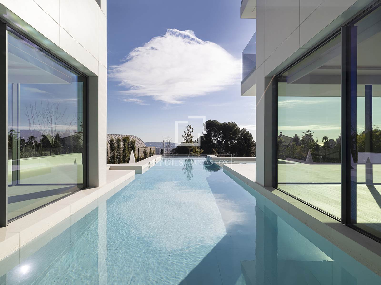 Villa in Barcelona, Spanien 8 Schlafzimmer, 1148 m2 Nr. 150218