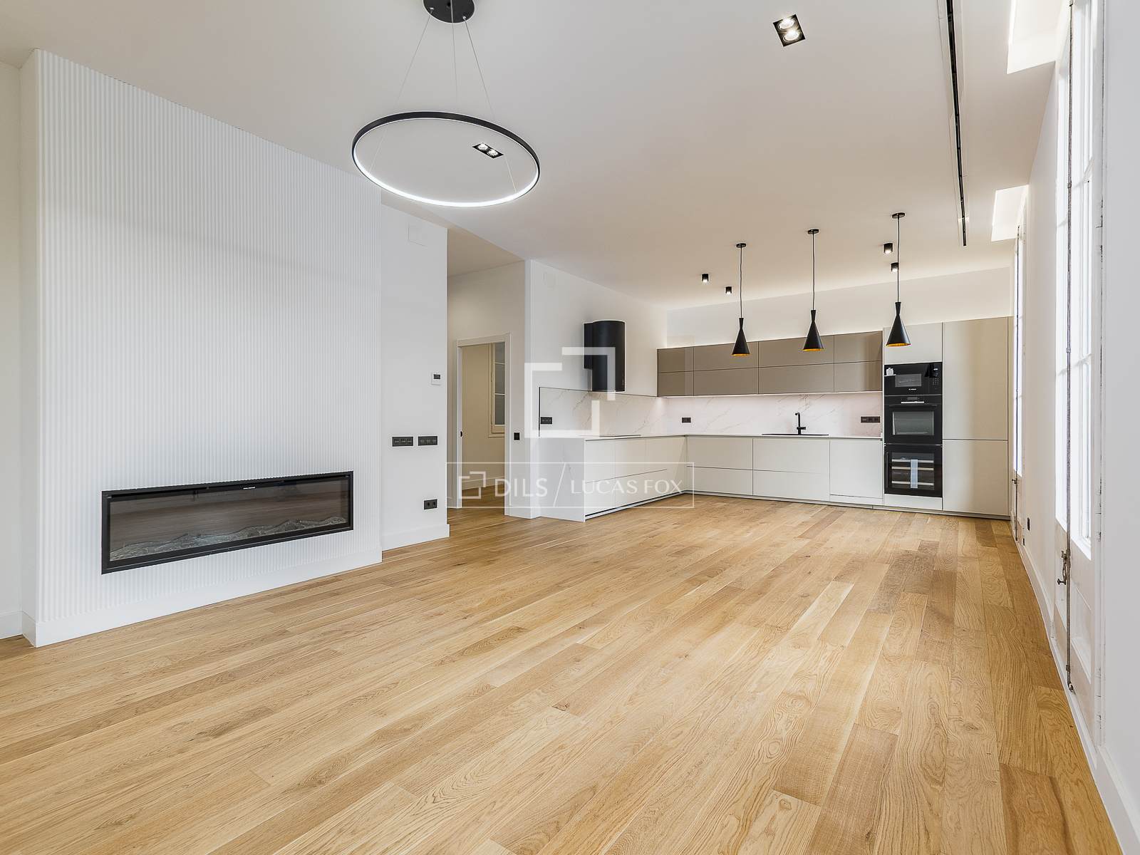 Квартира в Барселона, Испания 4 спальни, 140м2 №150216