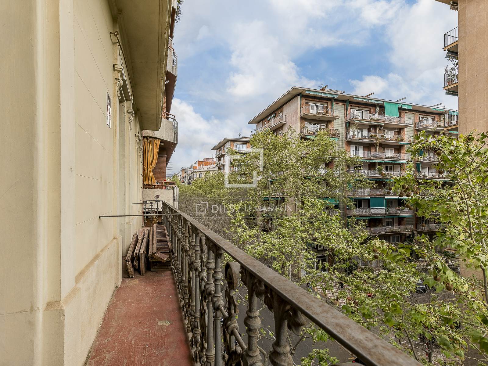 Квартира в Барселона, Испания 4 спальни, 140м2 №150216
