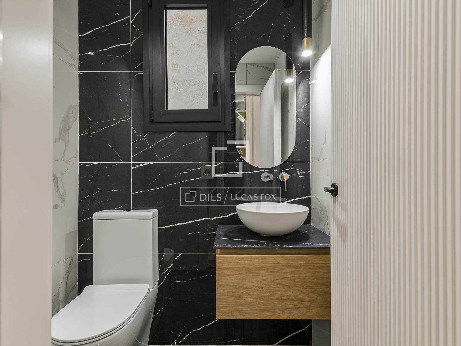 Квартира в Барселона, Испания 4 спальни, 140м2 №150216