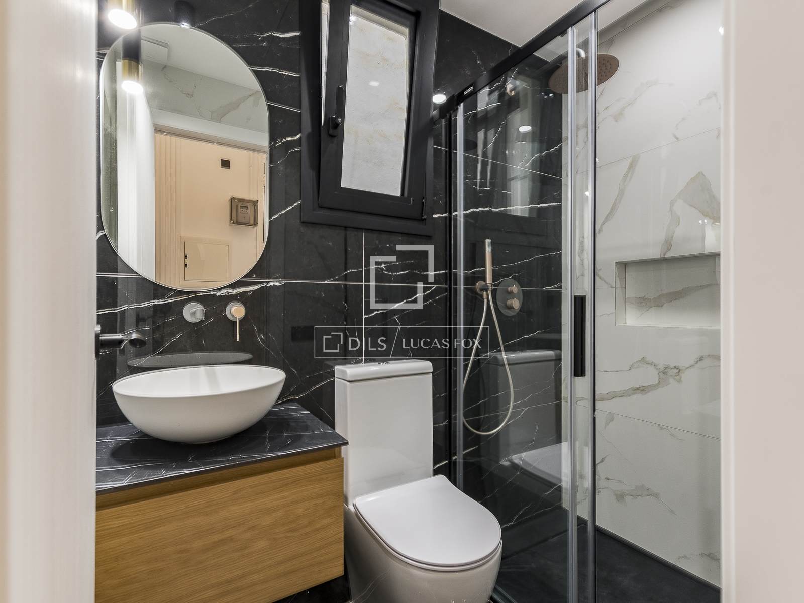 Квартира в Барселона, Испания 4 спальни, 140м2 №150216