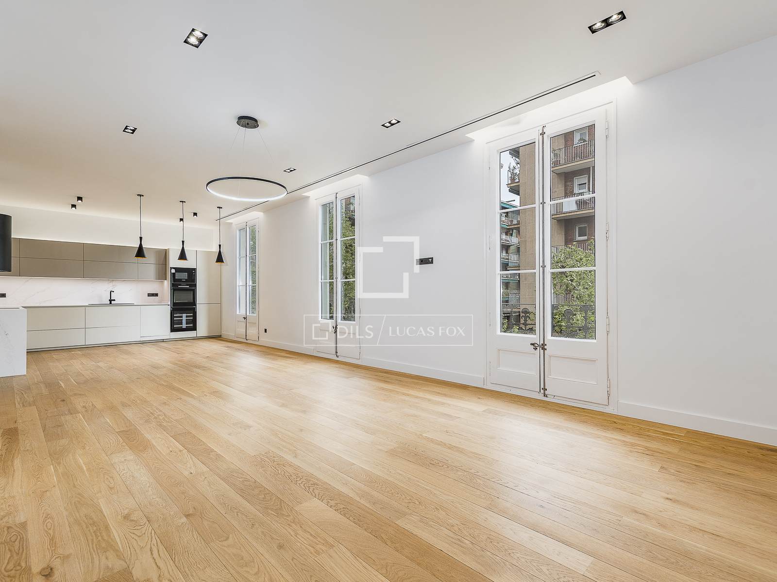 Квартира в Барселона, Испания 4 спальни, 140м2 №150216