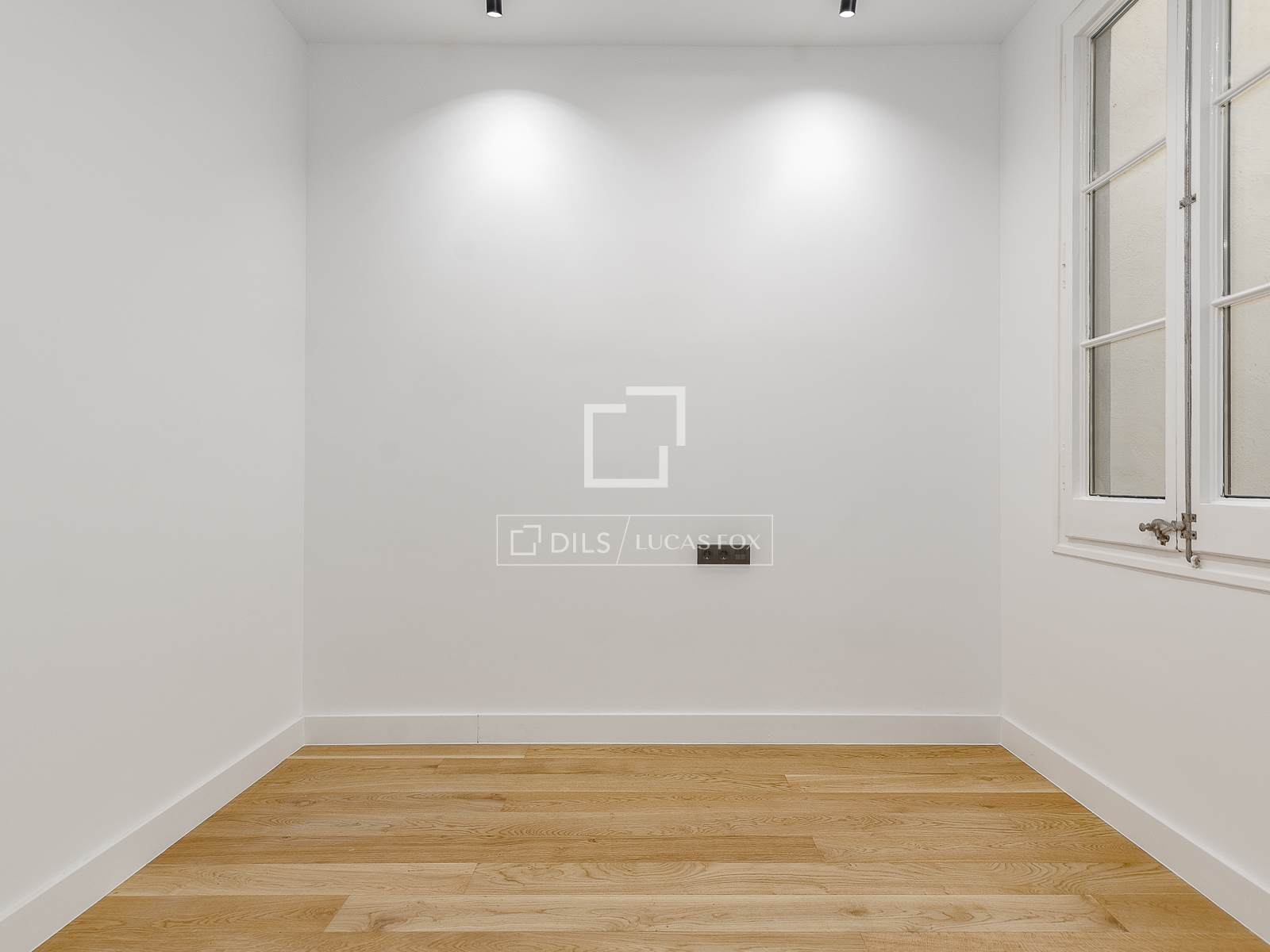 Квартира в Барселона, Испания 4 спальни, 140м2 №150216