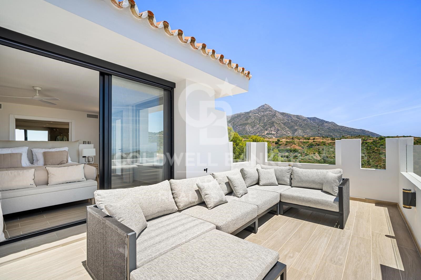 Villa en Marbella, Málaga, España 5 dormitorios, 436 m2 No. 158382