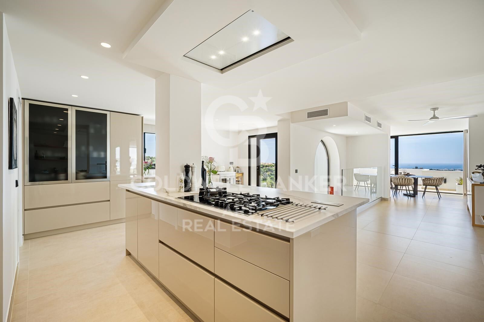Villa en Marbella, Málaga, España 5 dormitorios, 436 m2 No. 158382
