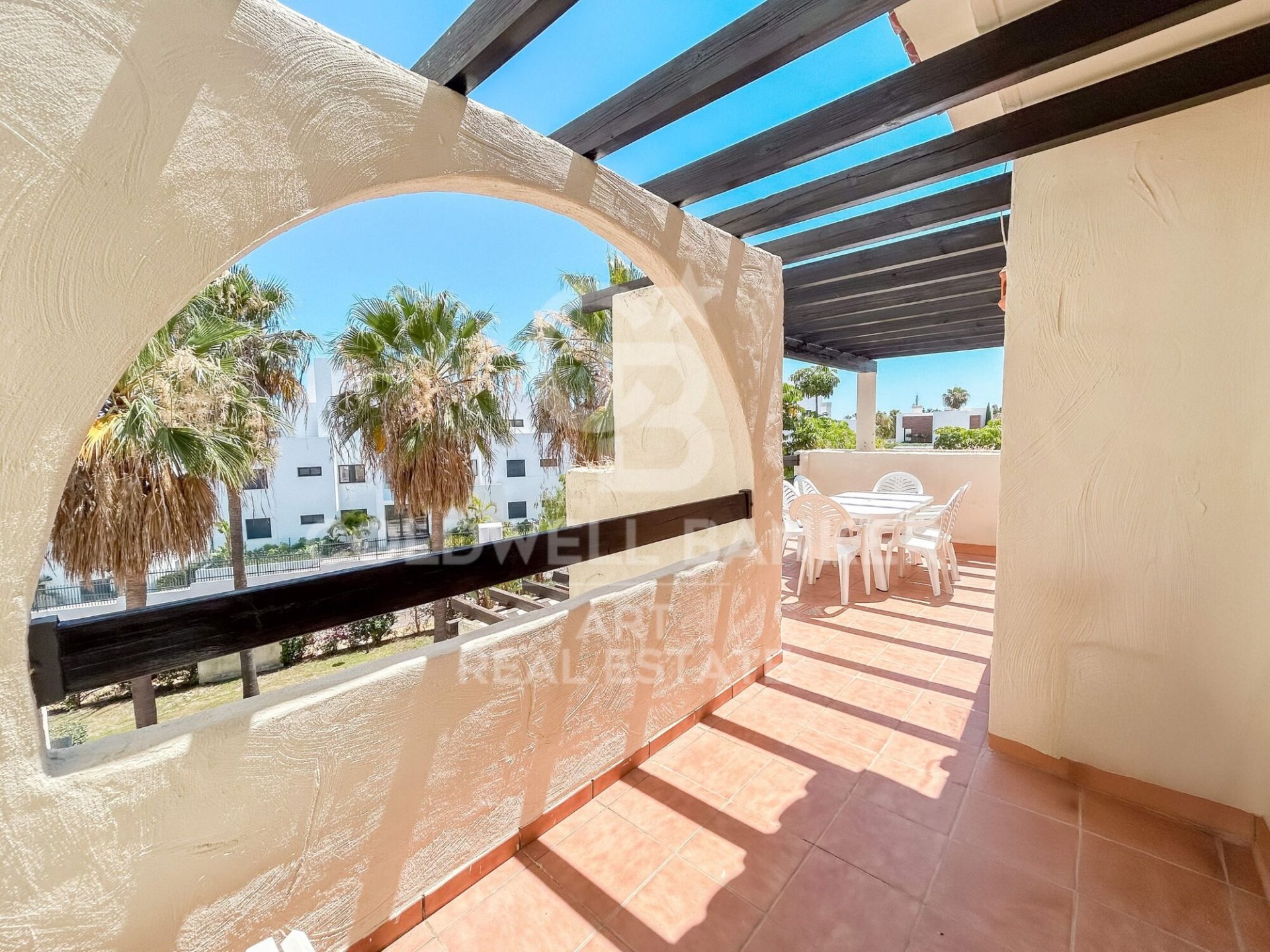 Lägenhet i Estepona, Malaga, Spanien 2 sovrum, 213 kvm. Nr. 158386