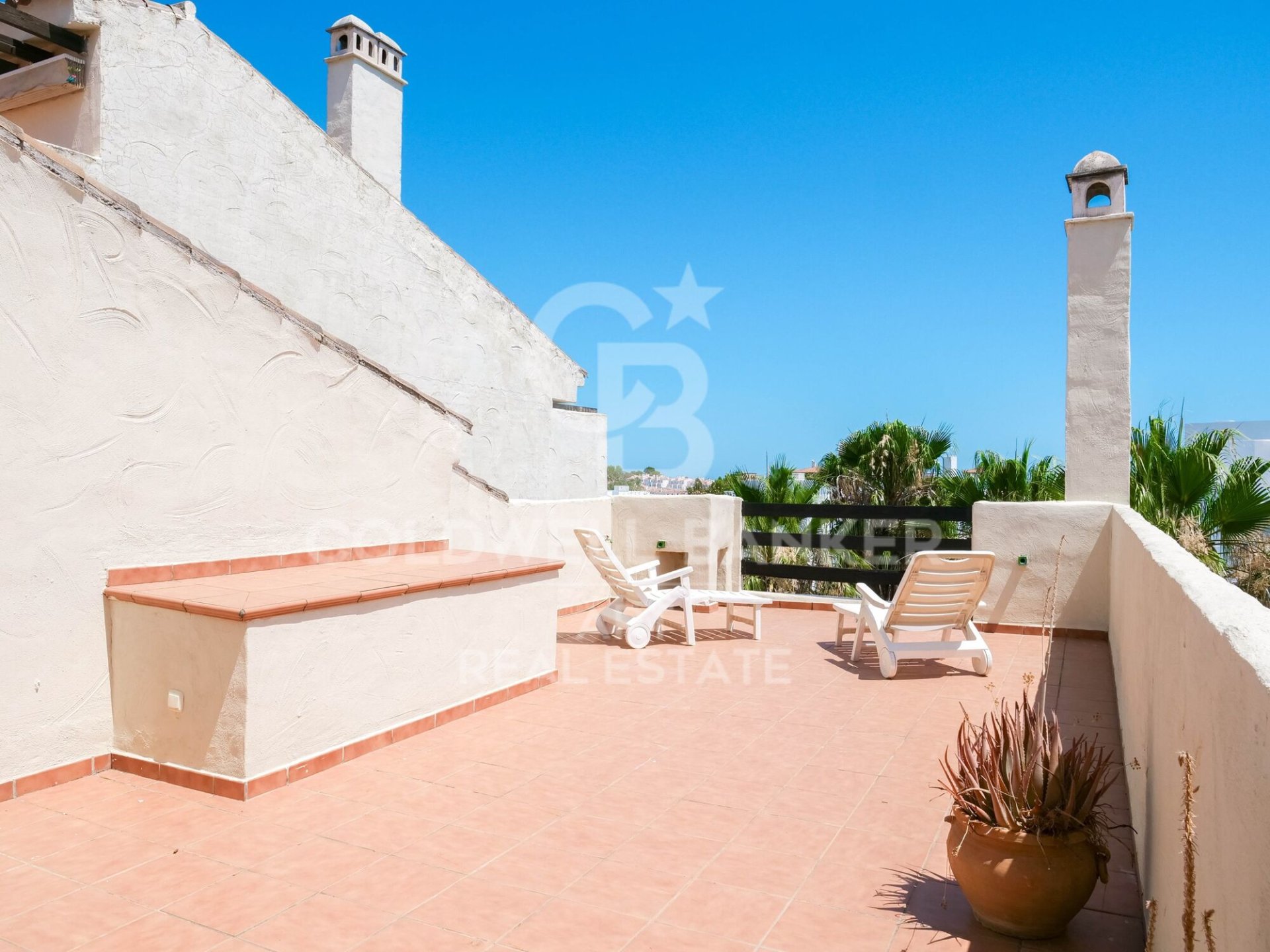 Lägenhet i Estepona, Malaga, Spanien 2 sovrum, 213 kvm. Nr. 158386
