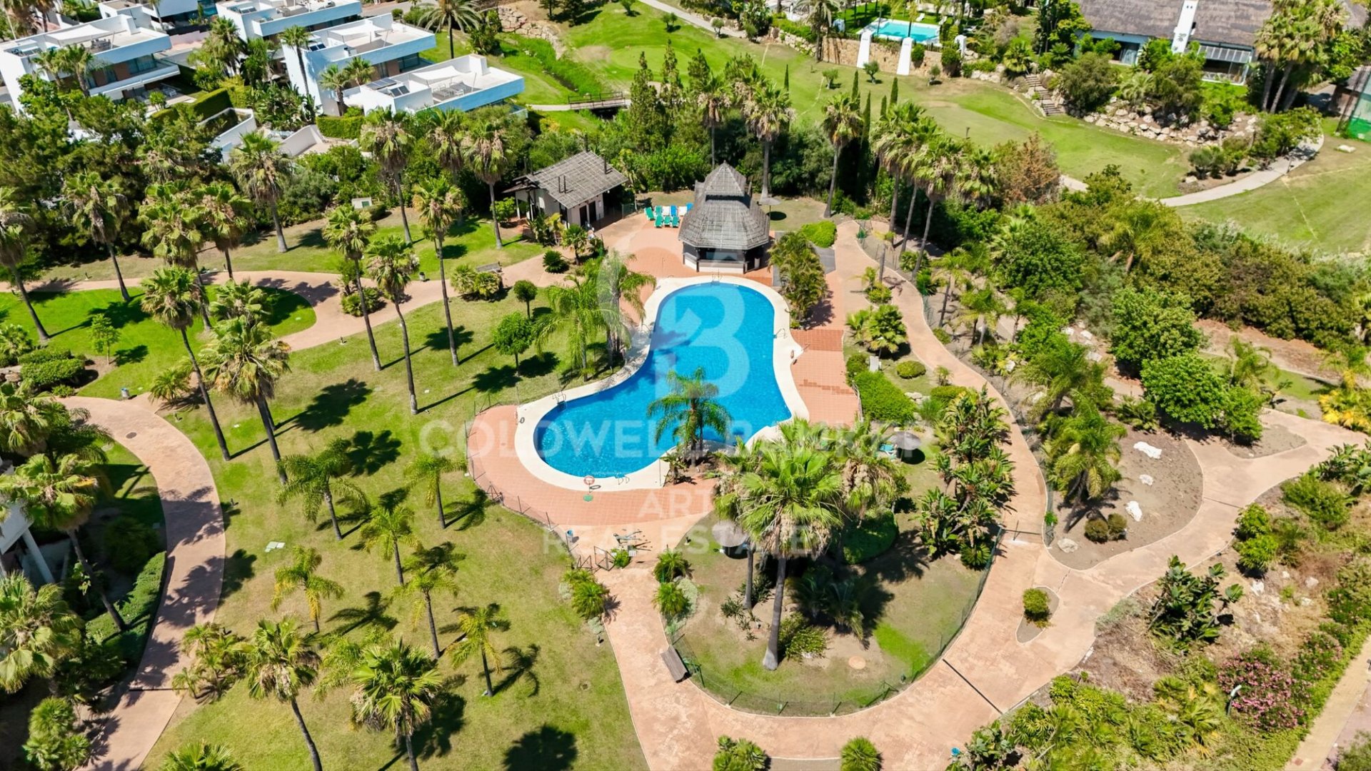 Lägenhet i Estepona, Malaga, Spanien 2 sovrum, 213 kvm. Nr. 158386