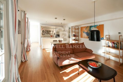 Wohnung in Barcelona, Spanien 2 Schlafzimmer, 114 m2 Nr. 158387