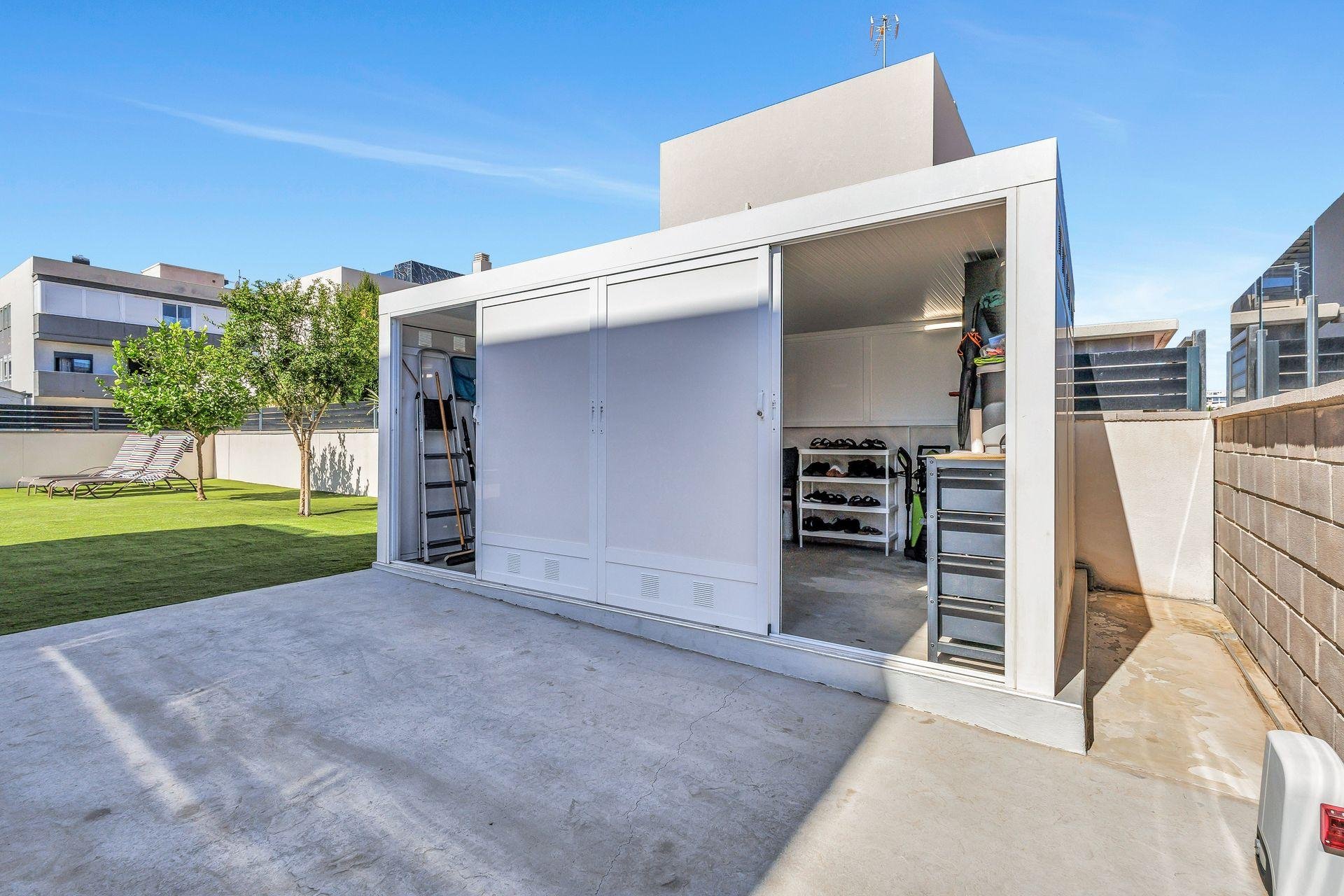 Villa en Torrevieja, Alicante, España 120 m2 No. 195884