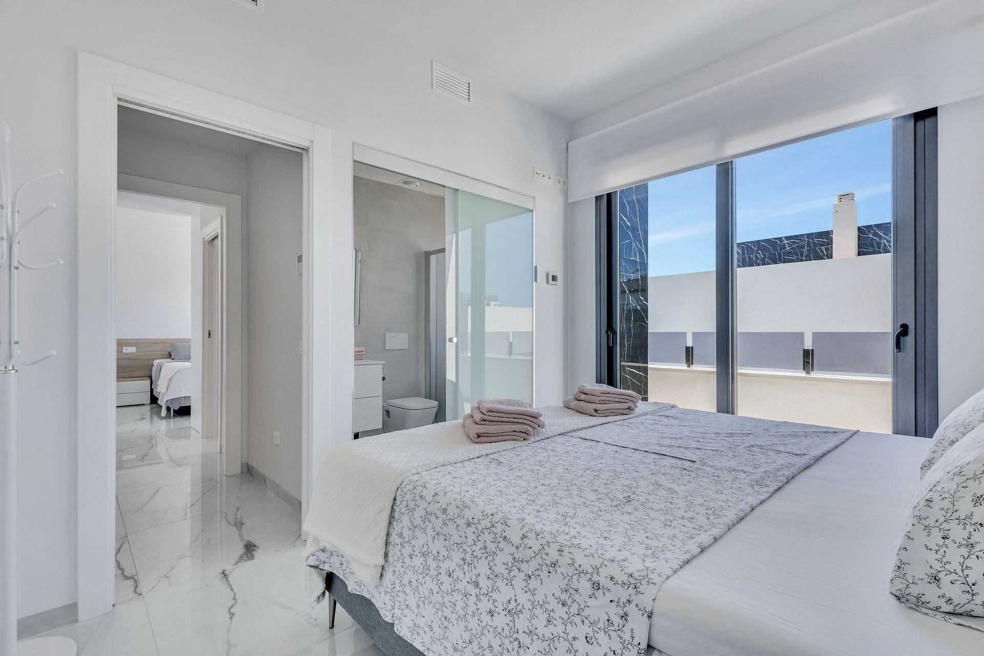 Villa en Torrevieja, Alicante, España 120 m2 No. 195884