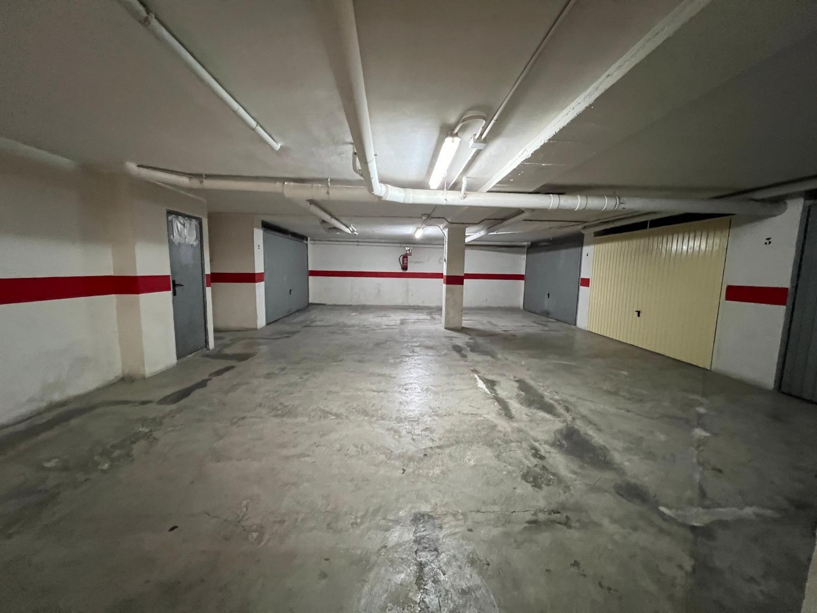 Garage in Torrevieja, Alicante, Spain 33 sq.m. No. 195880