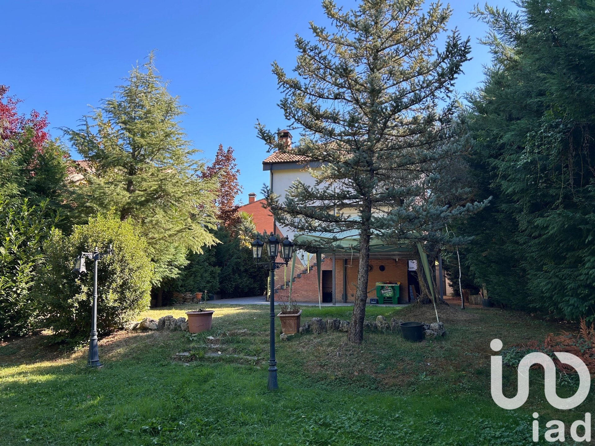 Appartamento a Sariegos, Leon, Spagna 4 camere da letto, 261 mq. N° 153019