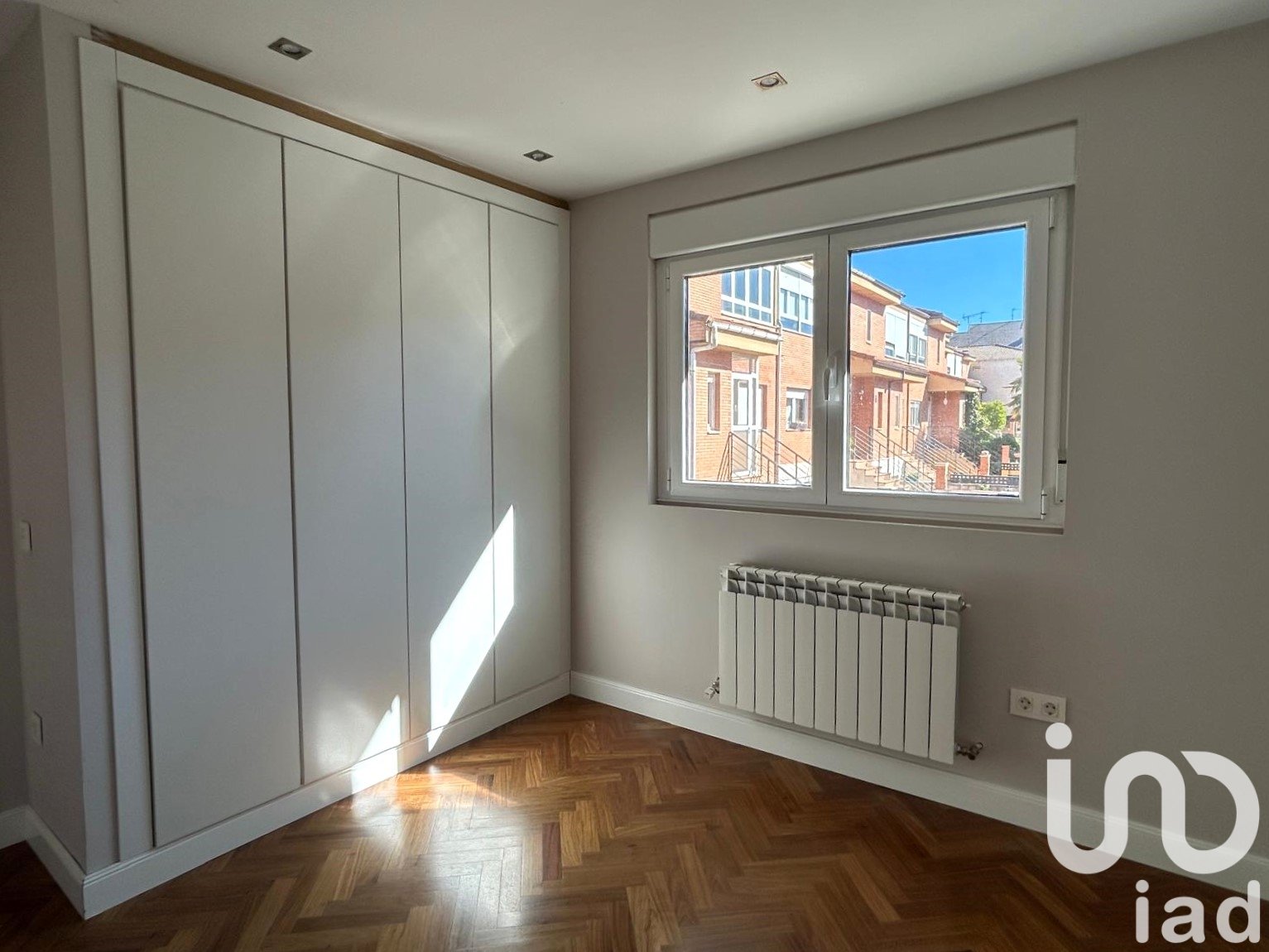 Appartamento a Sariegos, Leon, Spagna 4 camere da letto, 261 mq. N° 153019