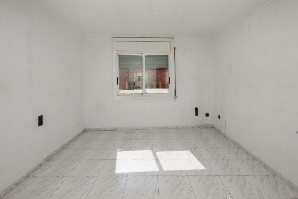 Apartment à Terrassa, Barcelona, Espagne 3 chambres, 84 m2 No. 191373