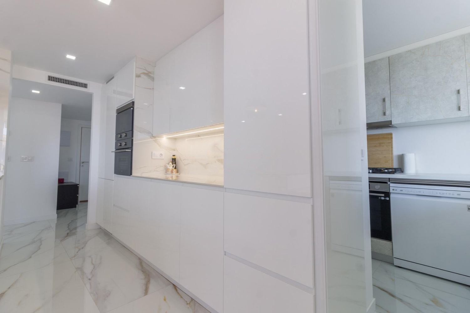 Dzīvoklis Alicante, Spānijā 3 istabas, 138 m2 Nr. 195938