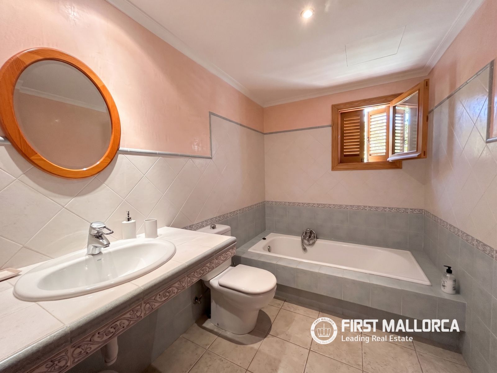 Huvila Sa Rapita, Mallorca, Espanja 5 makuuhuonetta, 224 m2 No. 195943
