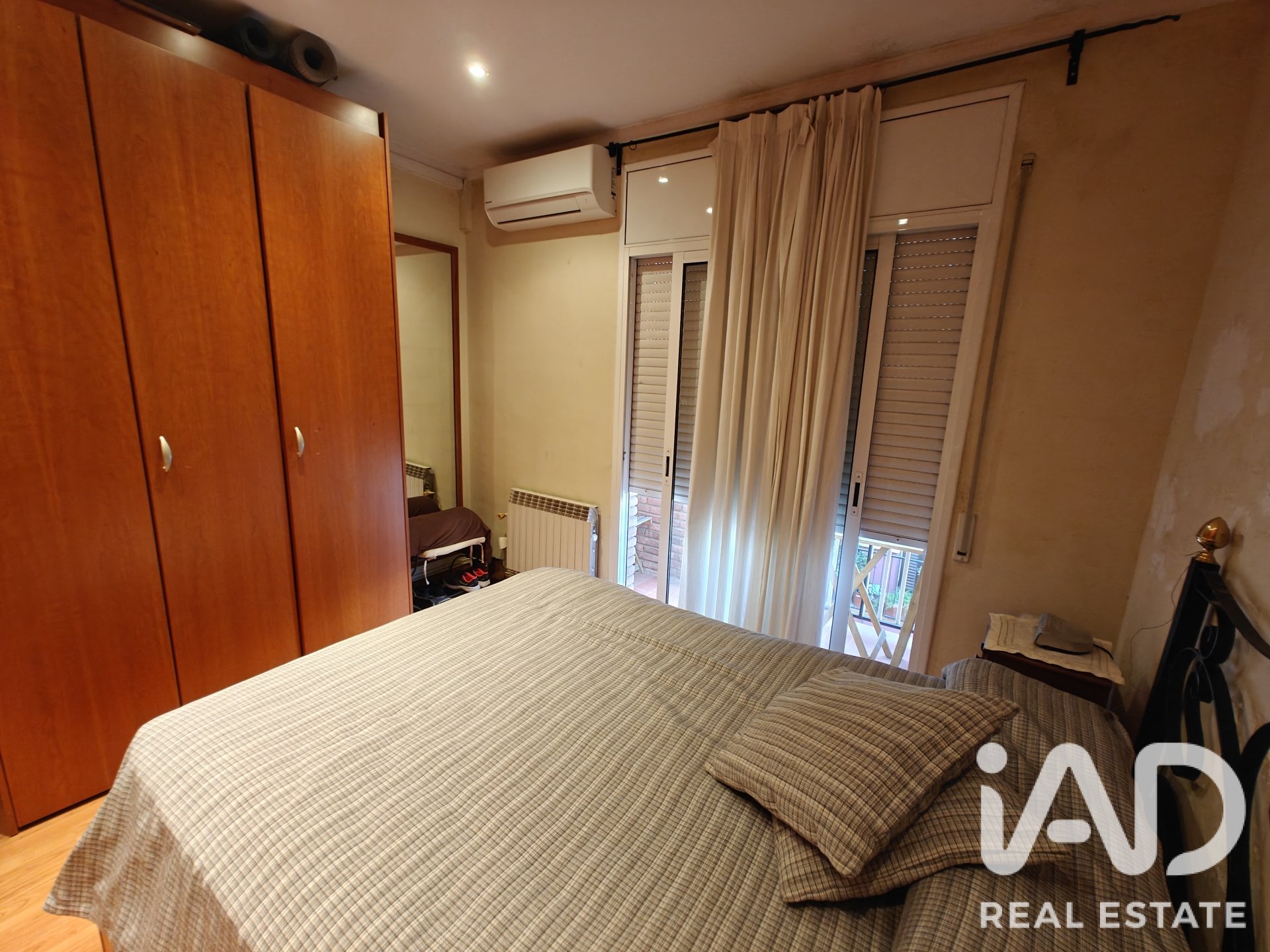Wohnung in Barcelona, Spanien 4 Schlafzimmer, 93 m2 Nr. 187941