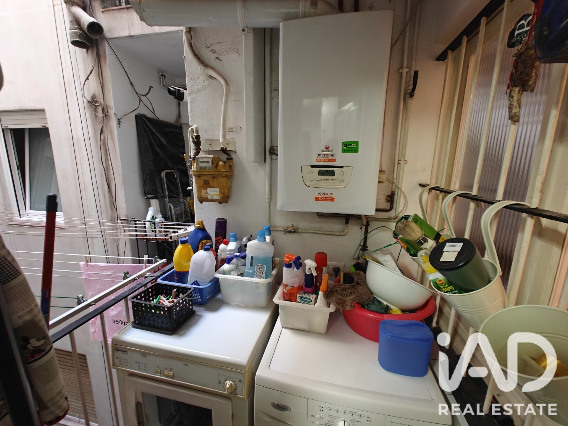 Wohnung in Barcelona, Spanien 4 Schlafzimmer, 93 m2 Nr. 187941