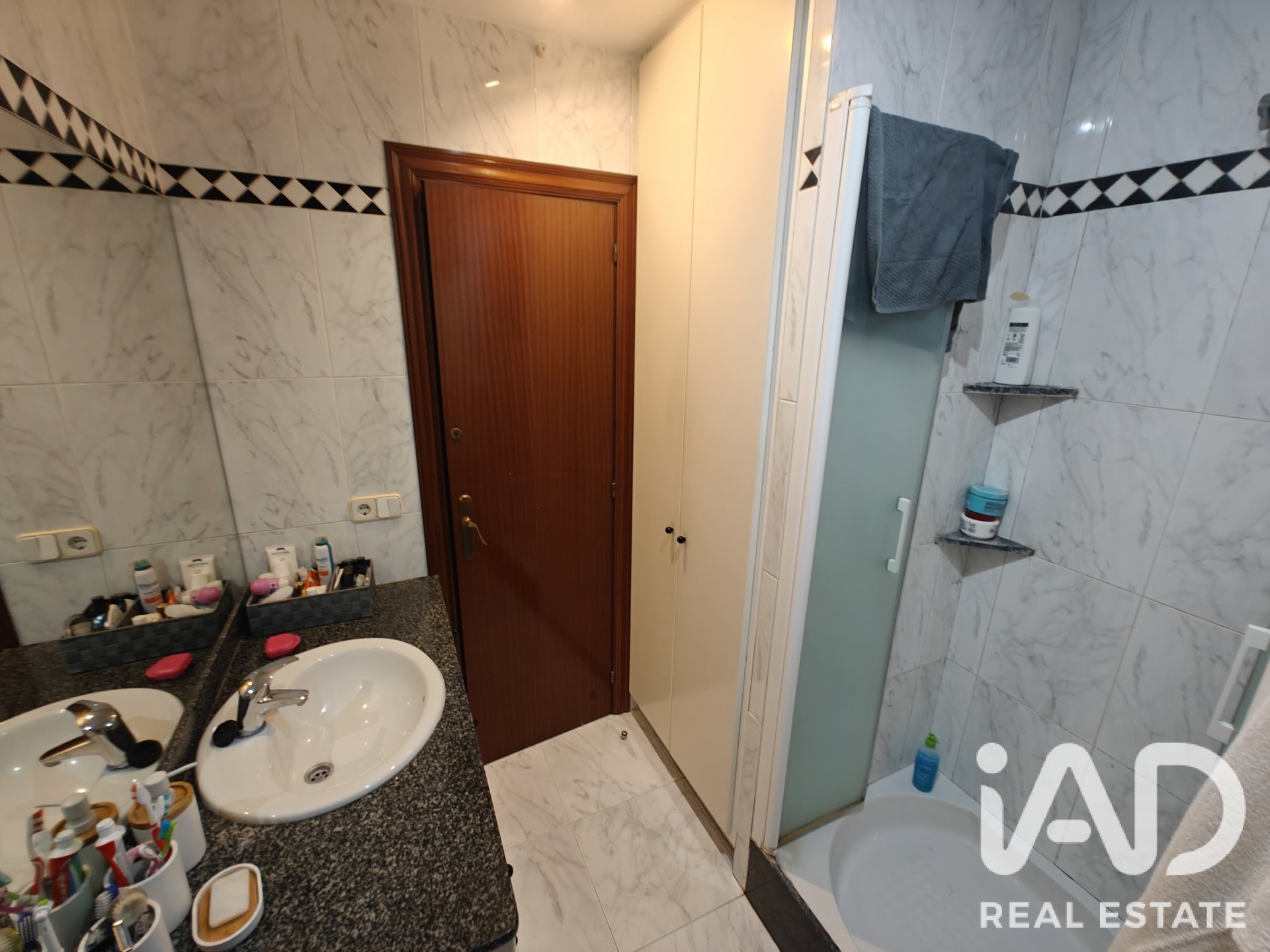 Wohnung in Barcelona, Spanien 4 Schlafzimmer, 93 m2 Nr. 187941