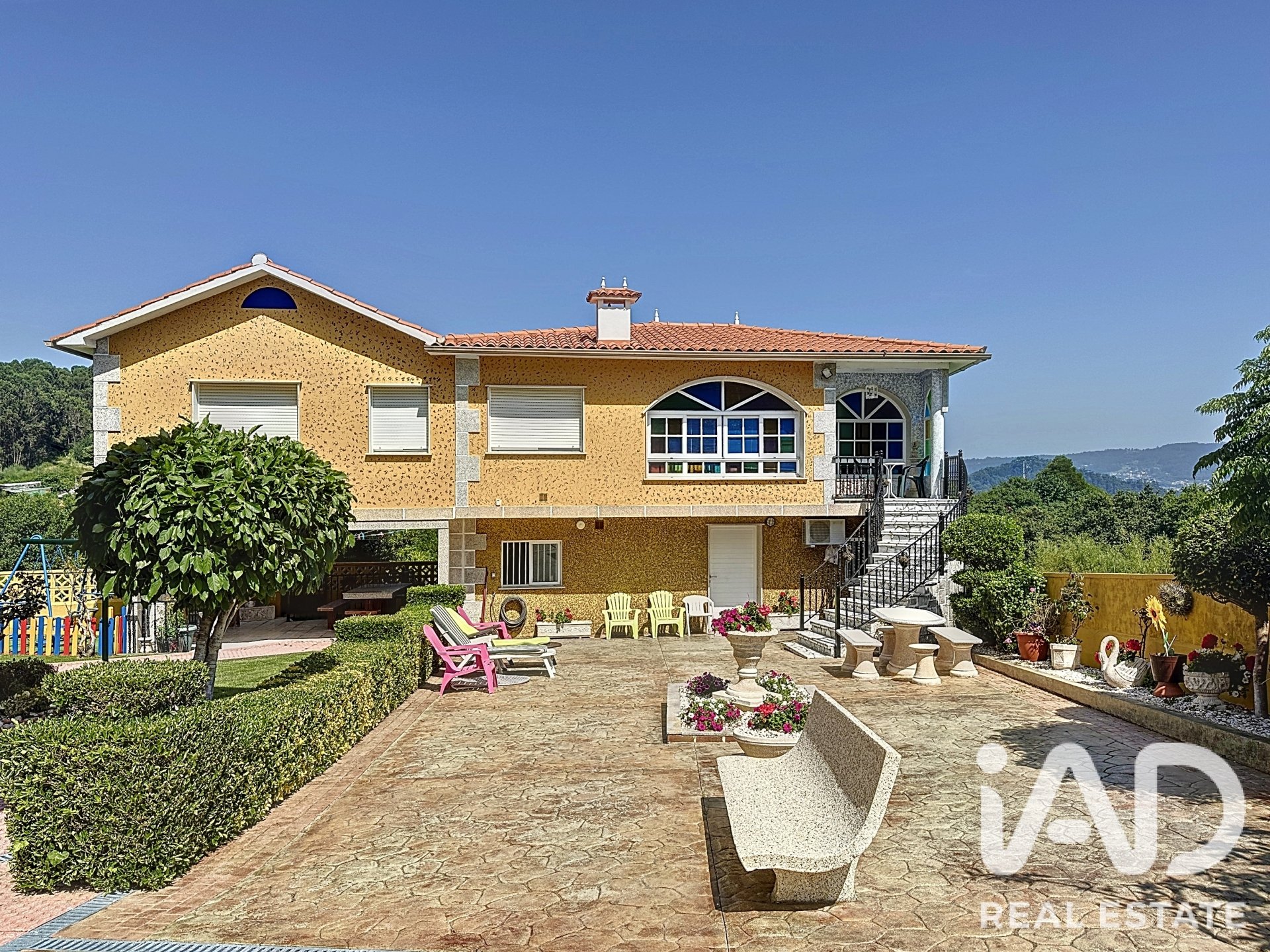 House à Poio, Pontevedra, Espagne 15 chambres, 689 m2 No. 187924