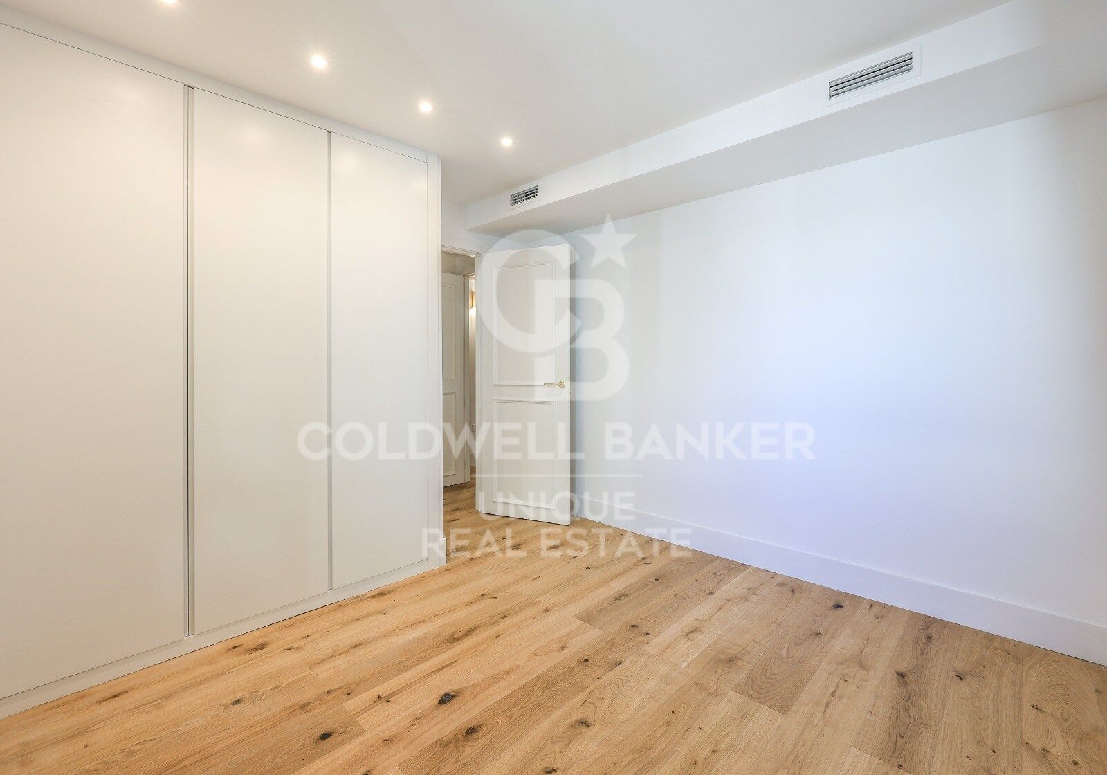 Wohnung in Madrid, Spanien 4 Schlafzimmer, 196 m2 Nr. 178855