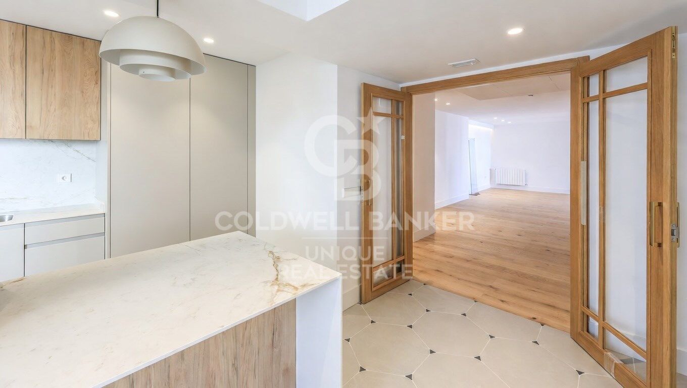 Wohnung in Madrid, Spanien 4 Schlafzimmer, 196 m2 Nr. 178855
