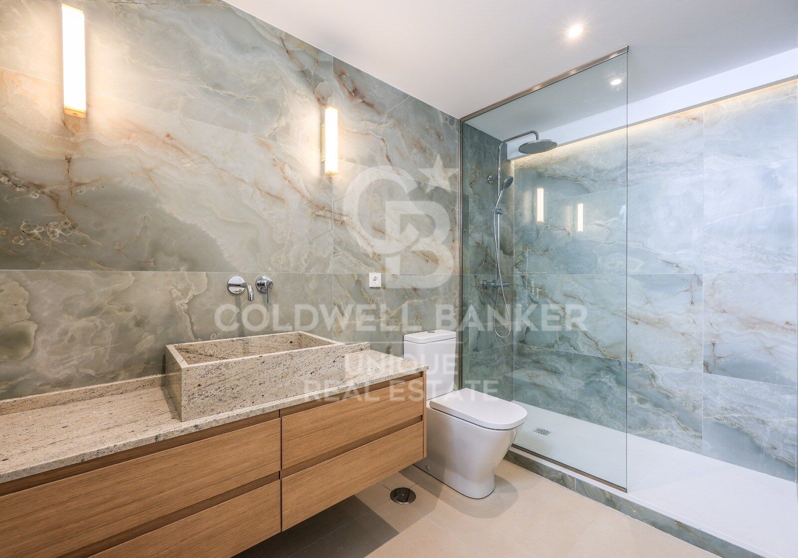 Wohnung in Madrid, Spanien 4 Schlafzimmer, 196 m2 Nr. 178855