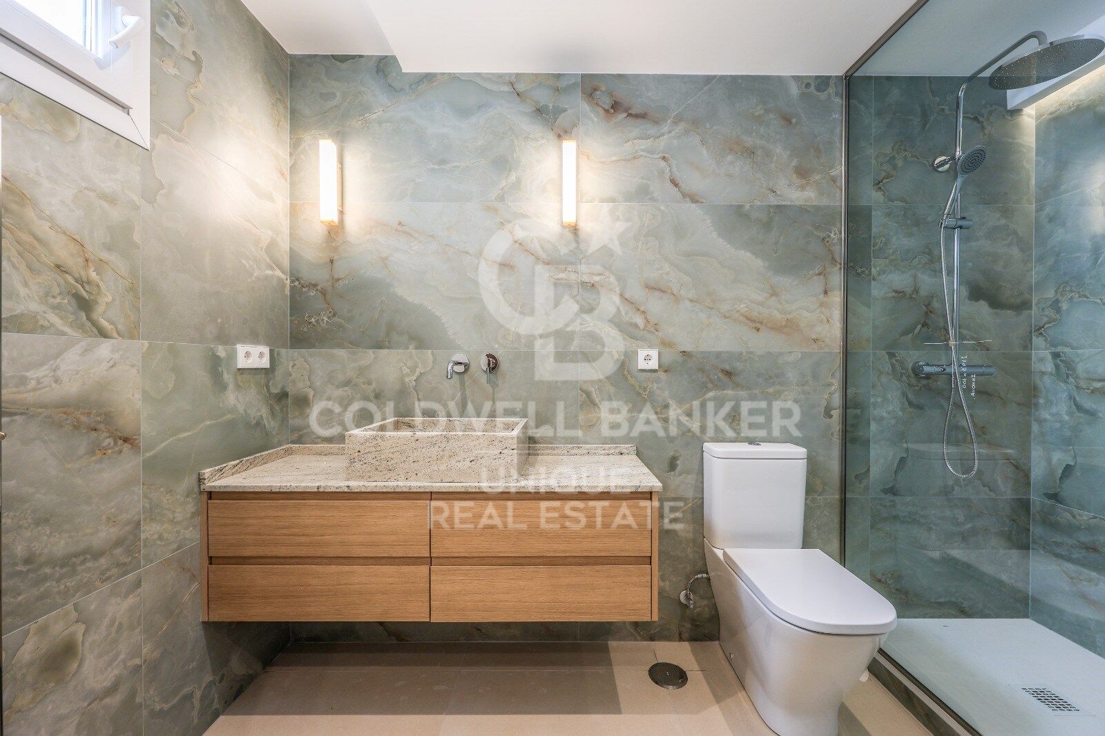Wohnung in Madrid, Spanien 4 Schlafzimmer, 196 m2 Nr. 178855