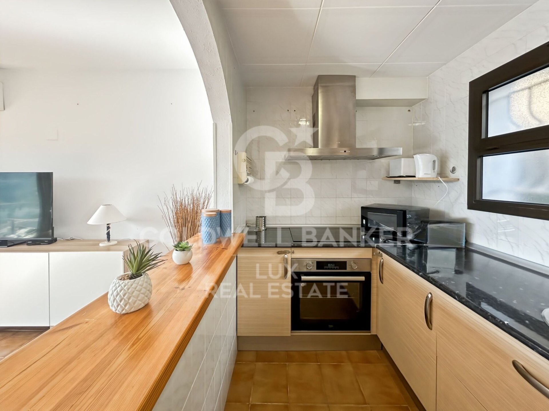 Tvåvåningslägenhet i Roses, Girona, Spanien 2 sovrum, 72 kvm. Nr. 178857