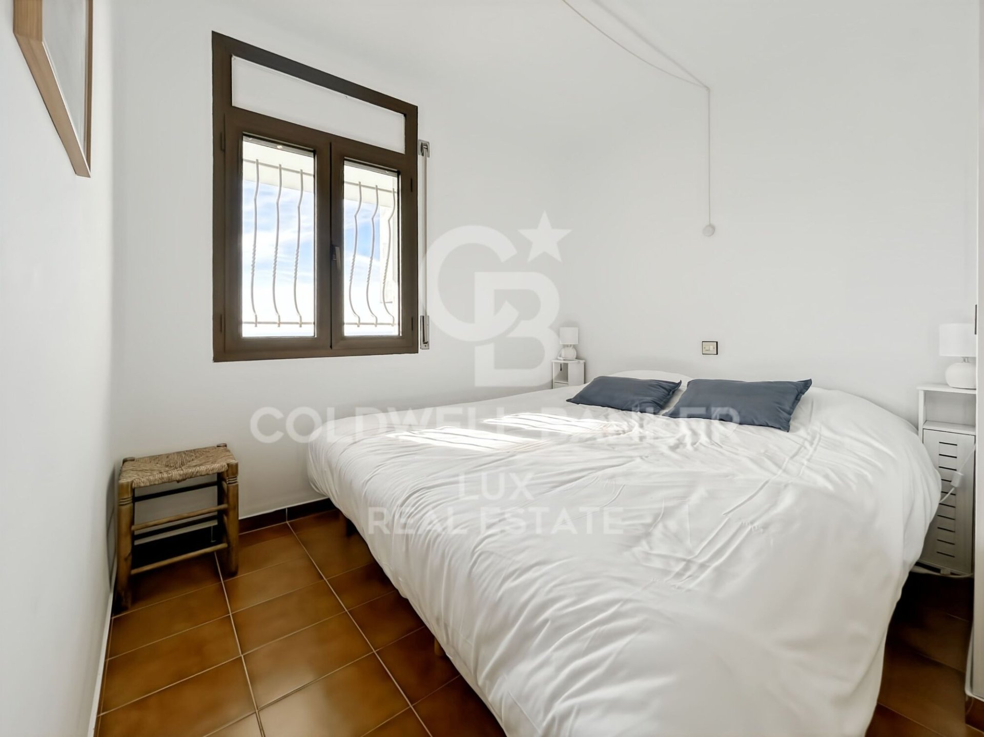 Tvåvåningslägenhet i Roses, Girona, Spanien 2 sovrum, 72 kvm. Nr. 178857