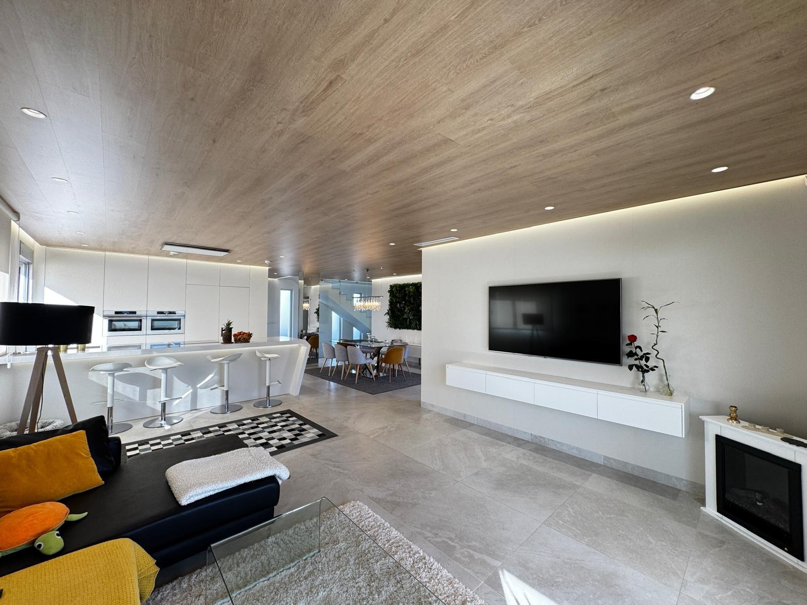 Villa in Campoamor, Alicante, Spain 4 bedrooms, 349 sq.m. No. 168840