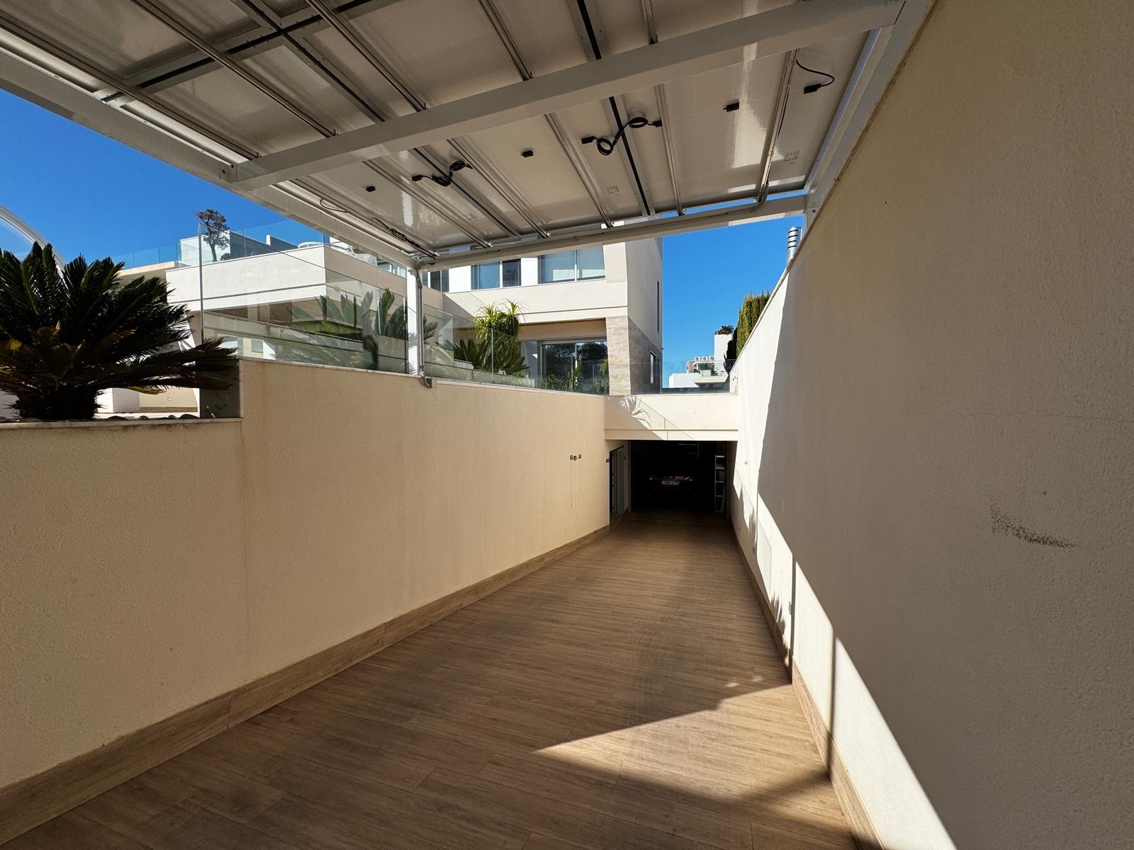 Villa in Campoamor, Alicante, Spain 4 bedrooms, 349 sq.m. No. 168840