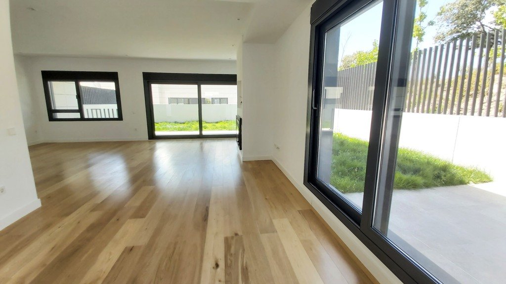 House in Alcobendas, Madrid, Spain 5 bedrooms, 350 sq.m. No. 161760