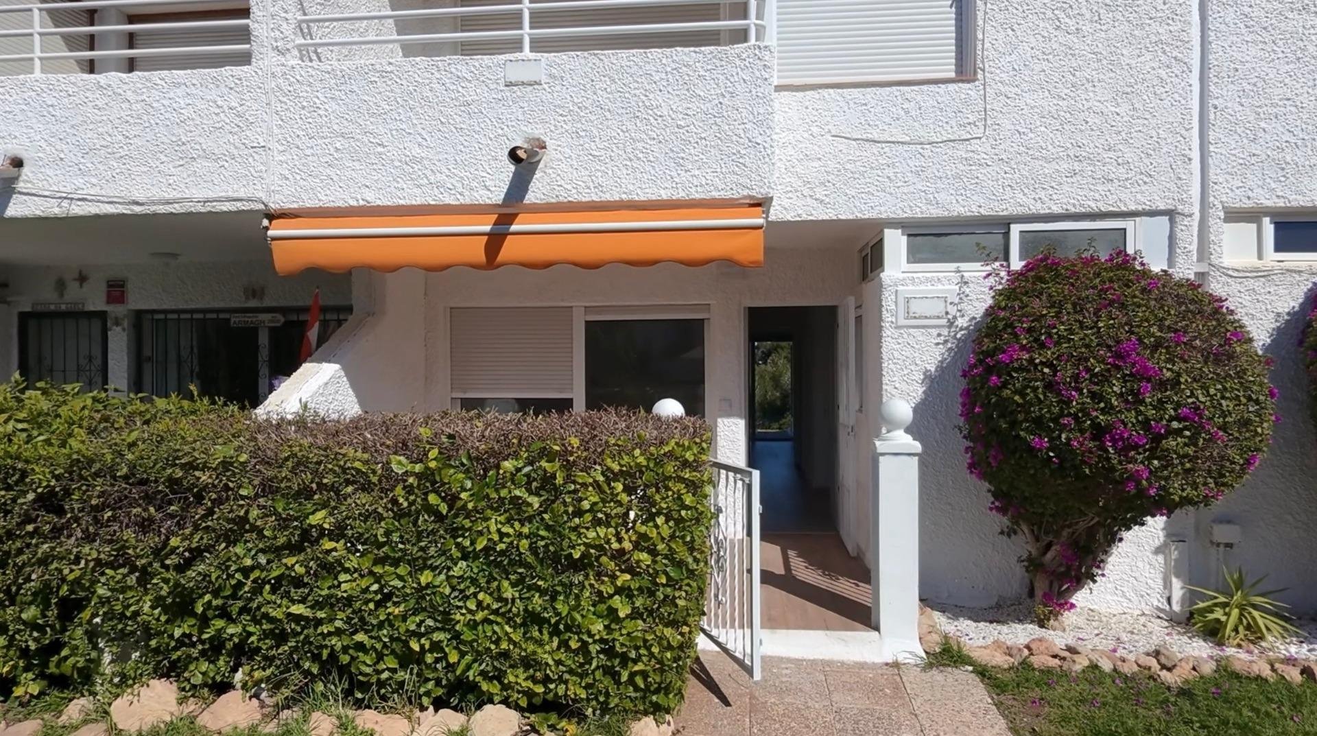 Bungalow a Villamartin, Alicante, Spagna 2 camere da letto, 86 mq. N° 161687