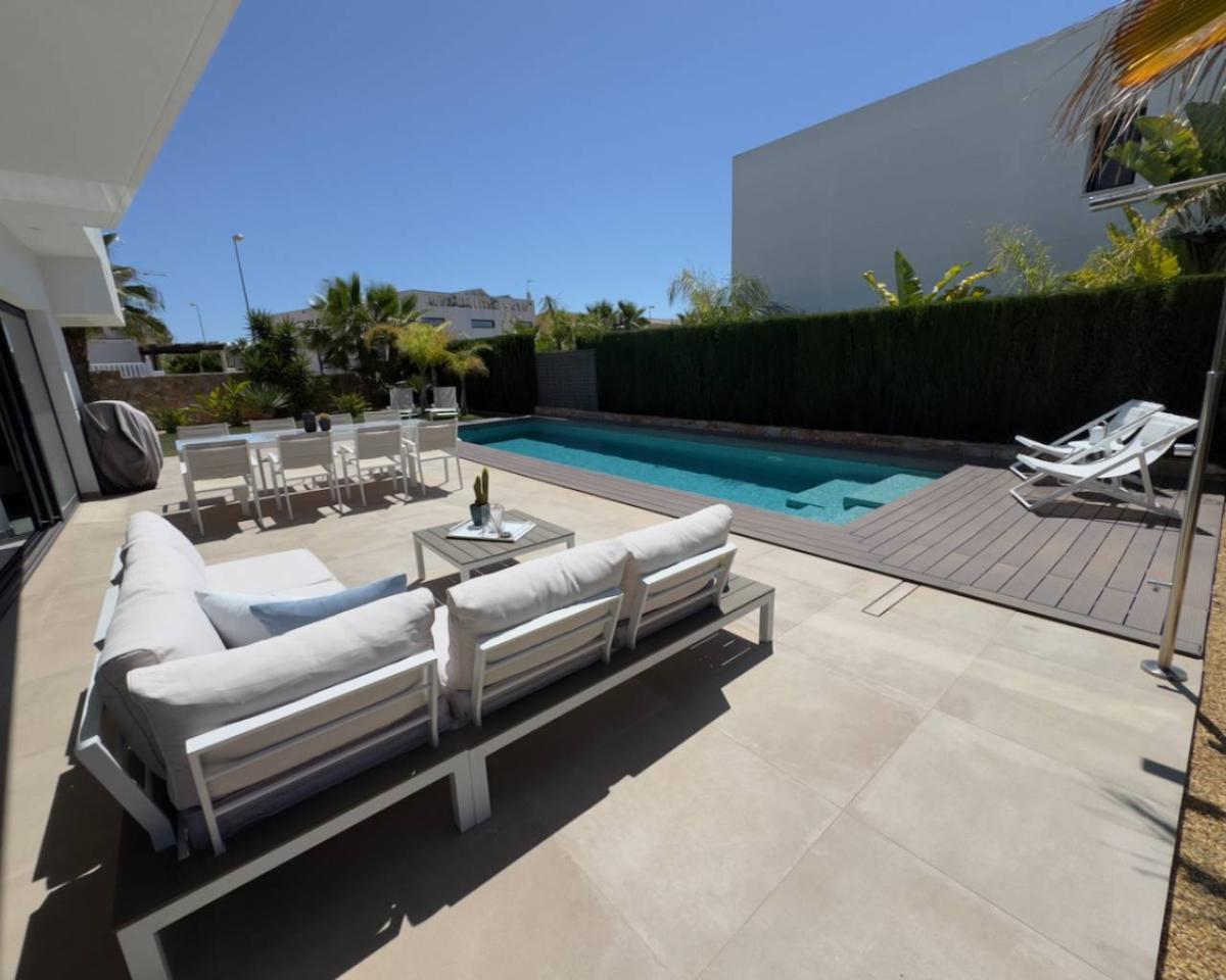 Villa à Ciudad Quesada, Alicante, Espagne 3 chambres, 160 m2 No. 148978