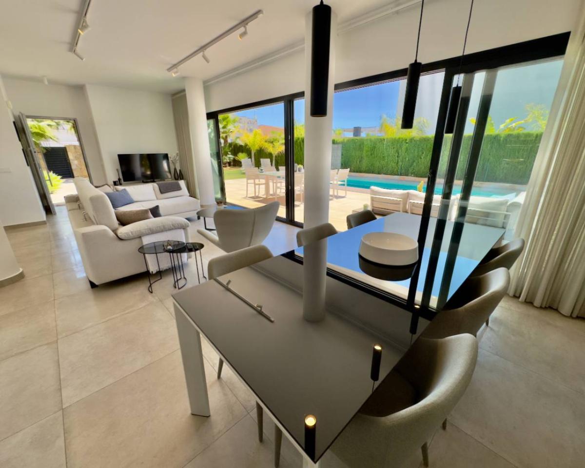 Villa à Ciudad Quesada, Alicante, Espagne 3 chambres, 160 m2 No. 148978