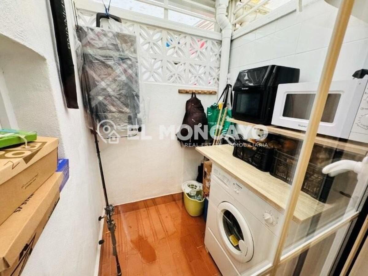 Bungalow à Torrevieja, Alicante, Espagne 2 chambres, 81 m2 No. 148980