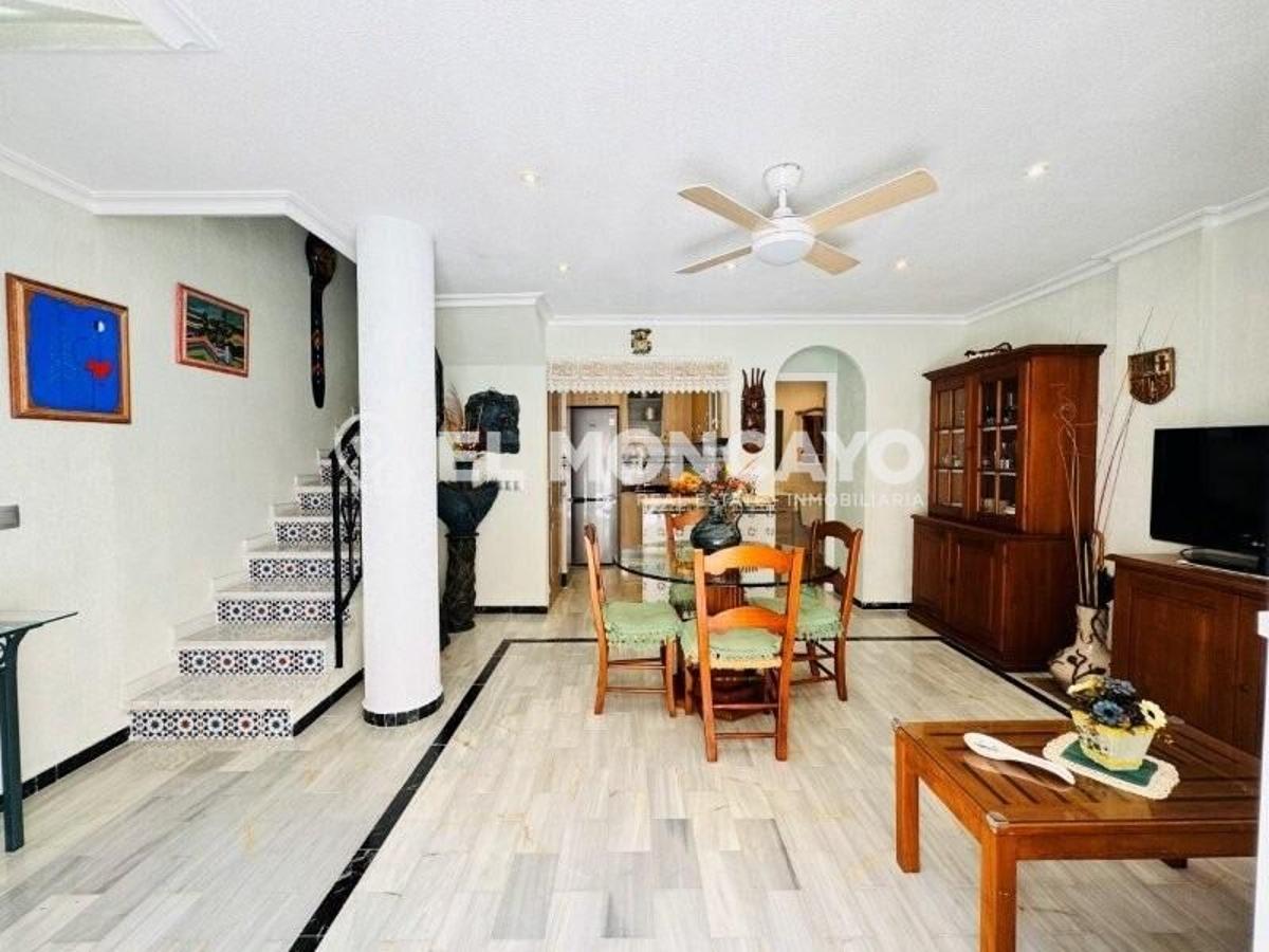 Bungalow à Torrevieja, Alicante, Espagne 2 chambres, 81 m2 No. 148980