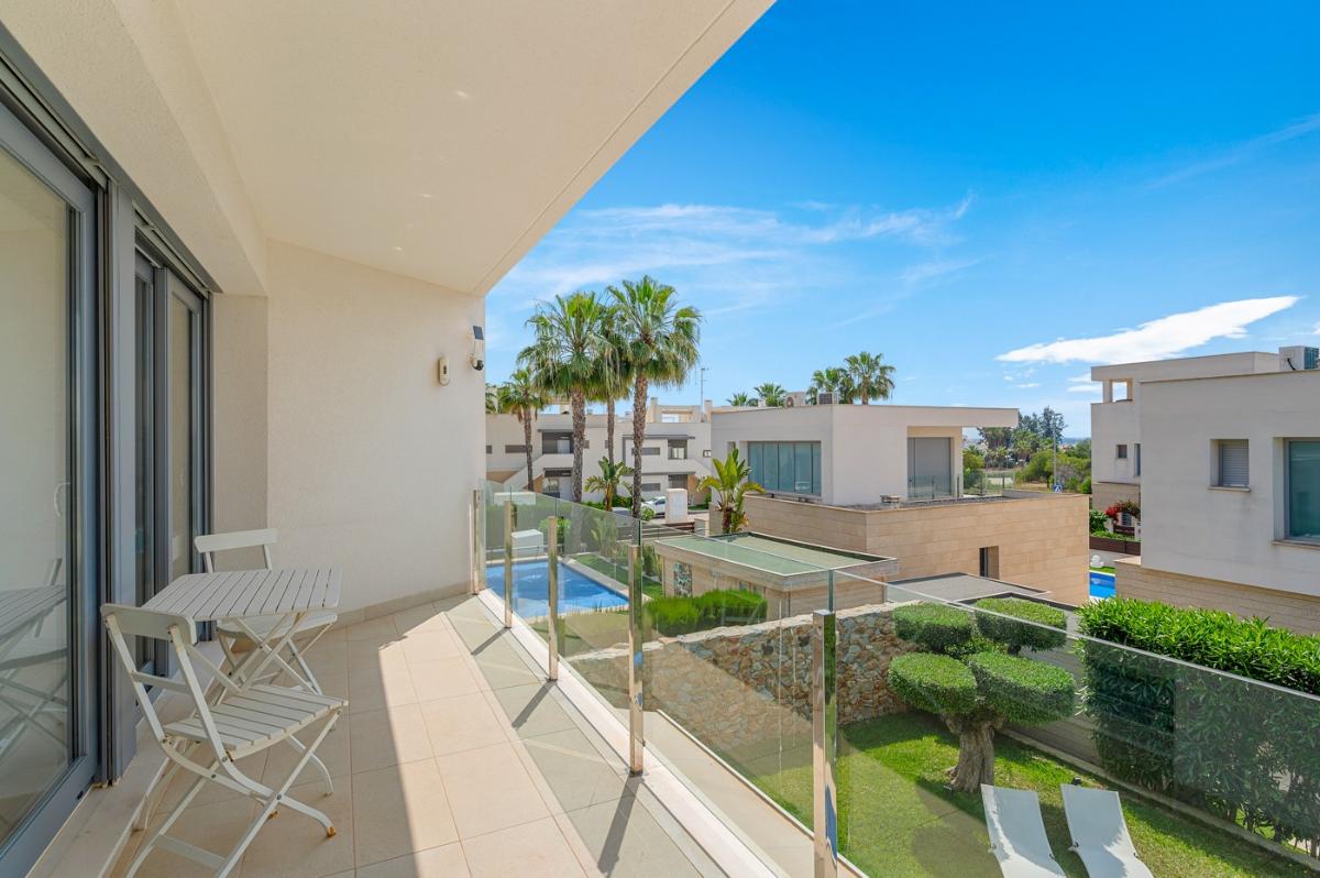 Villa in Orihuela, Alicante, Spain 3 bedrooms, 119 sq.m. No. 148979