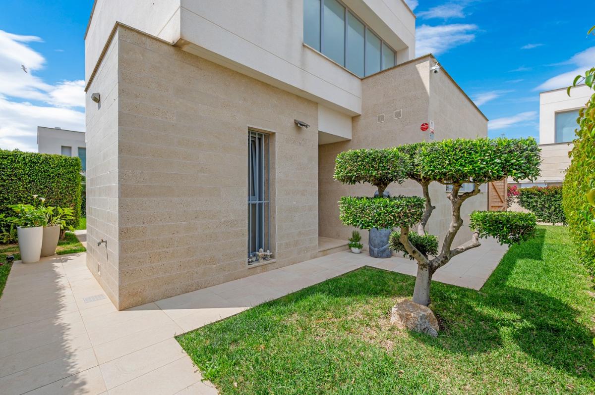 Villa in Orihuela, Alicante, Spain 3 bedrooms, 119 sq.m. No. 148979