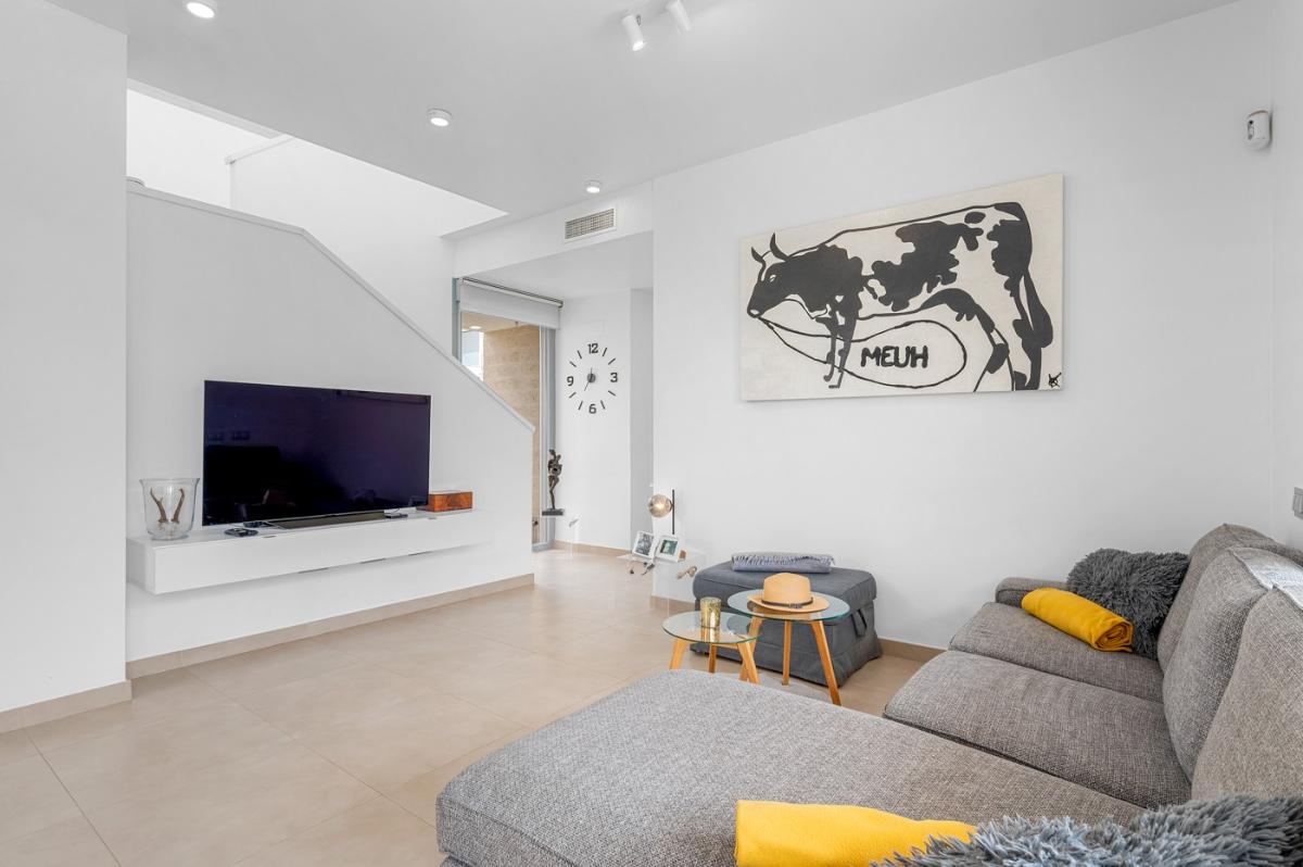 Villa in Orihuela, Alicante, Spain 3 bedrooms, 119 sq.m. No. 148979