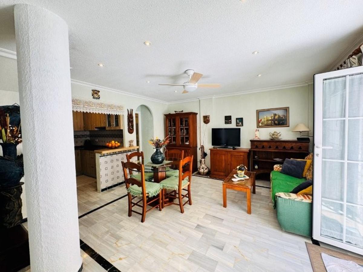 Kamienica w La Mata, Alicante, Hiszpania 2 sypialnie, 75 mkw. nr 148983