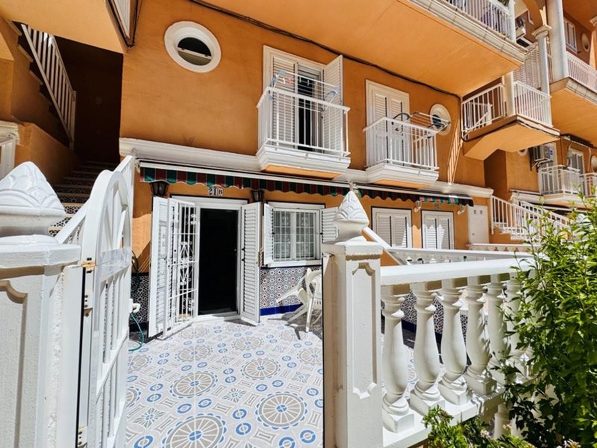 Kamienica w La Mata, Alicante, Hiszpania 2 sypialnie, 75 mkw. nr 148983