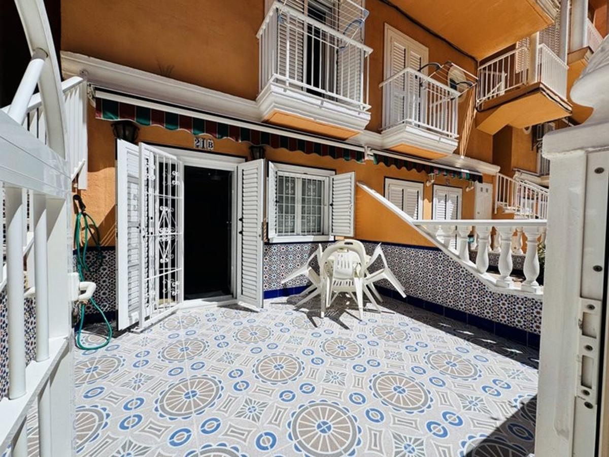 Kamienica w La Mata, Alicante, Hiszpania 2 sypialnie, 75 mkw. nr 148983