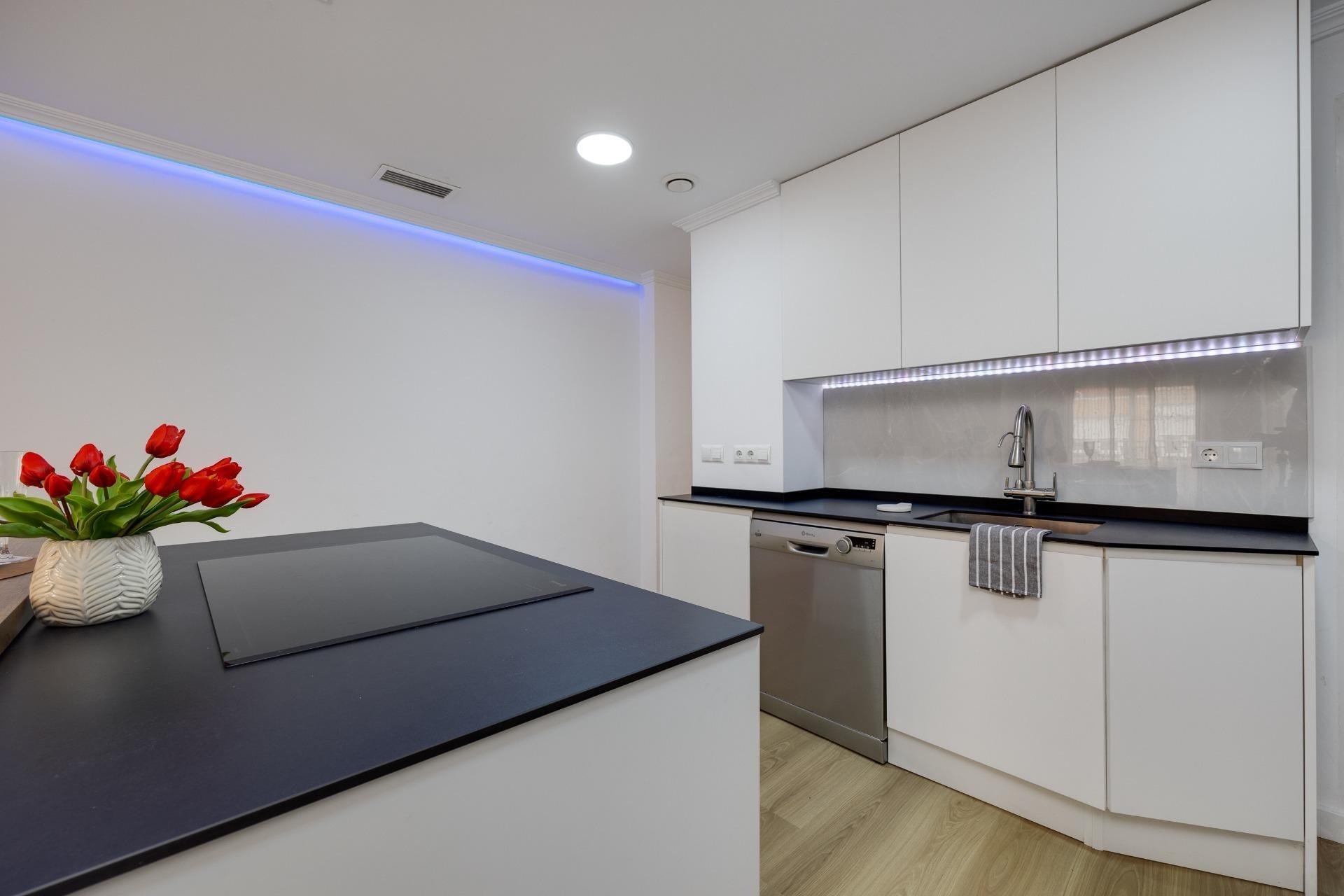 Appartamento a Torrevieja, Alicante, Spagna 3 camere da letto, 135 mq. N° 149770
