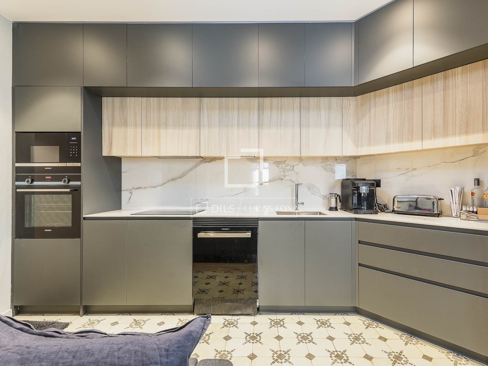 Penthouse in Barcelona, Spain 2 bedrooms, 78 sq.m. No. 150454