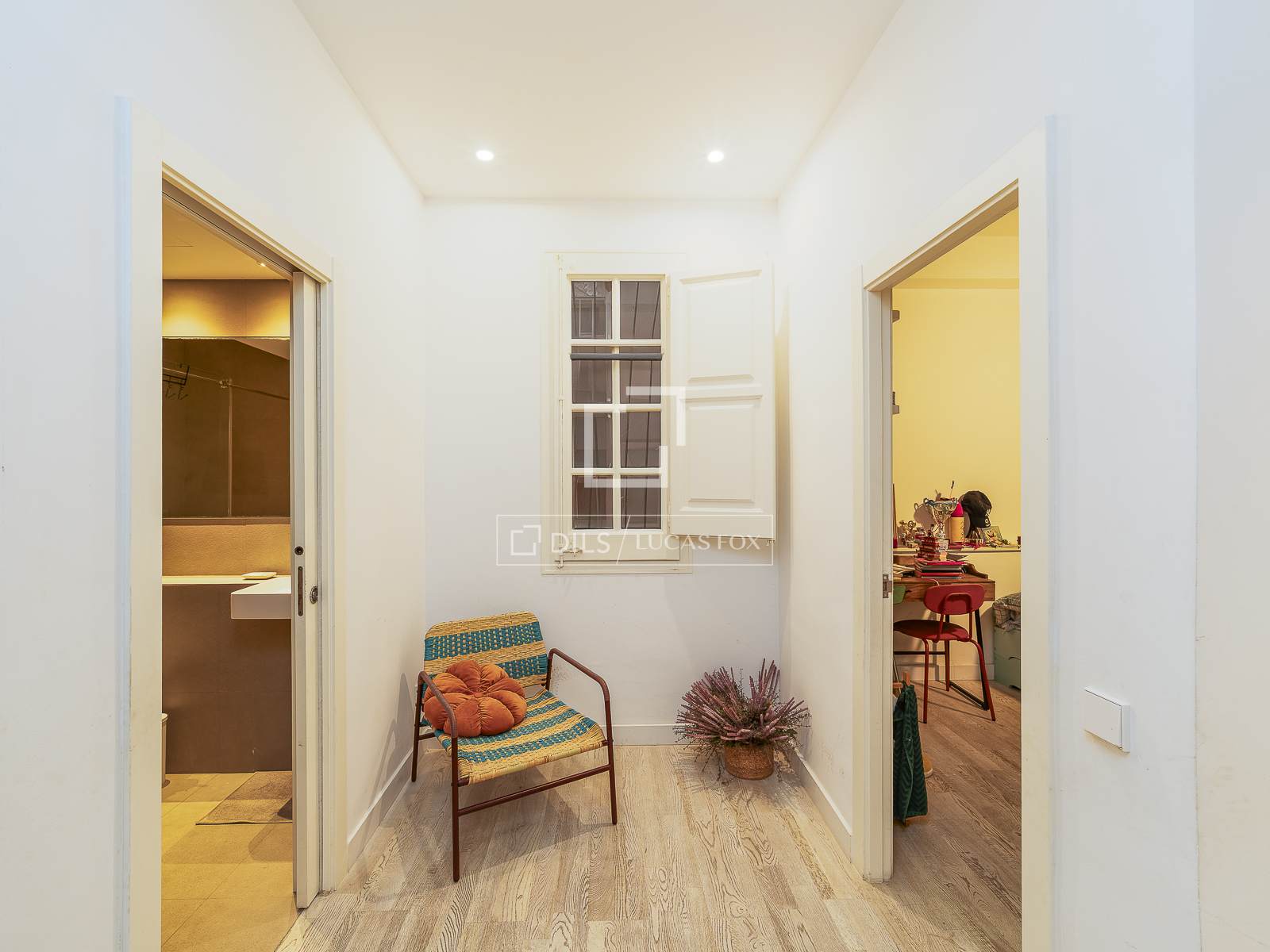 Huoneisto Barcelona, Espanja 3 makuuhuonetta, 165 m2 No. 150456