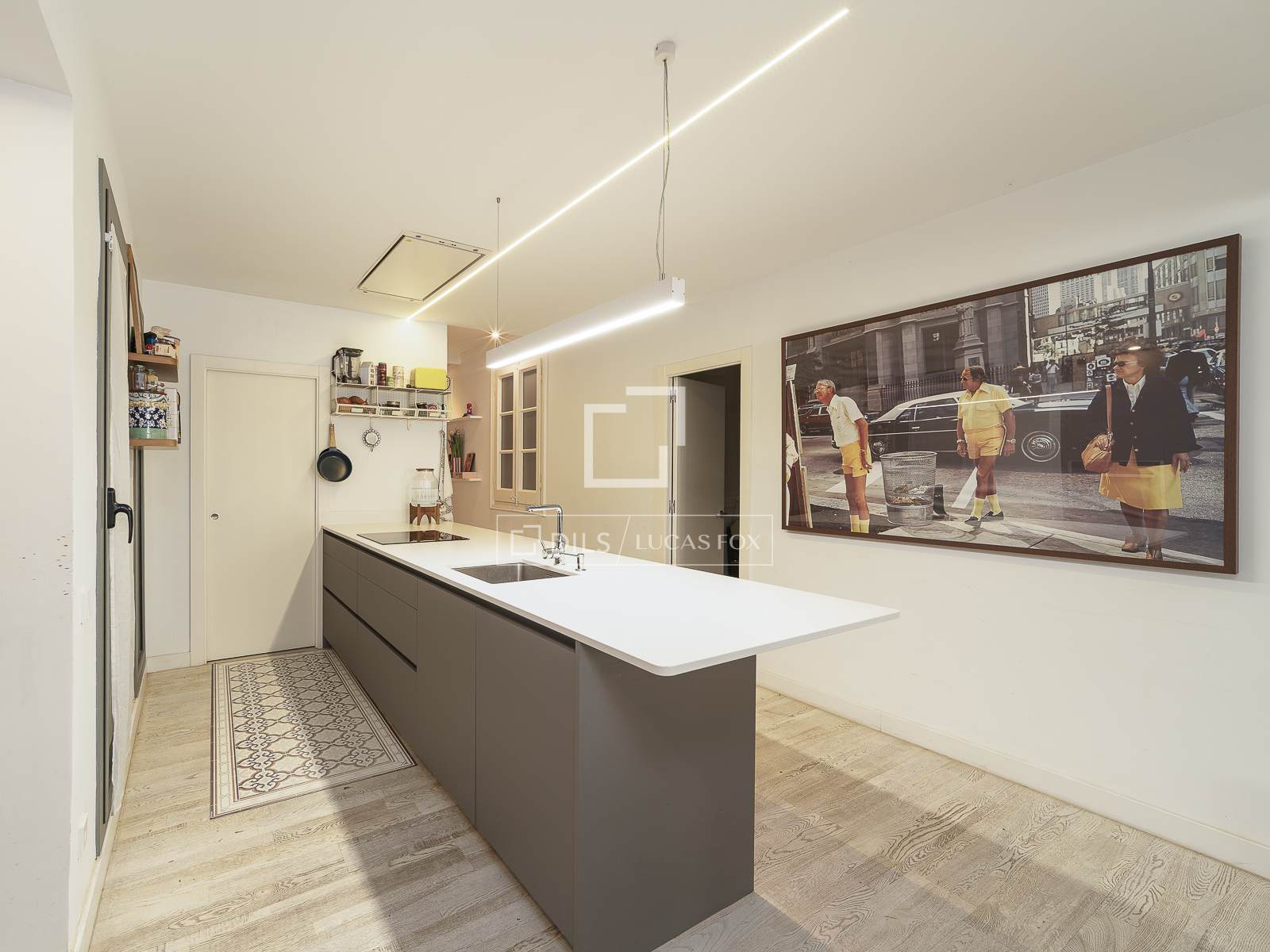 Huoneisto Barcelona, Espanja 3 makuuhuonetta, 165 m2 No. 150456